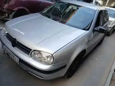 Veículo de Sucata volkswagen golf iv (1j1) 1.9 tdi do ano 2002 alimentado asv