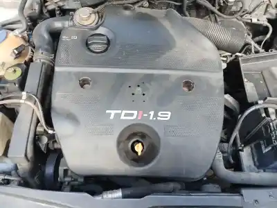 Veículo de Sucata volkswagen golf iv (1j1) 1.9 tdi do ano 2002 alimentado asv