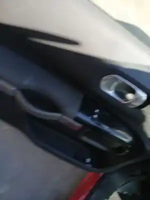 Здавання транспортного засобу citroen c4 cactus 1.2 vti 82 року 2015 потужний hm01