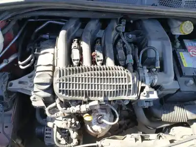 Здавання транспортного засобу citroen c4 cactus 1.2 vti 82 року 2015 потужний hm01