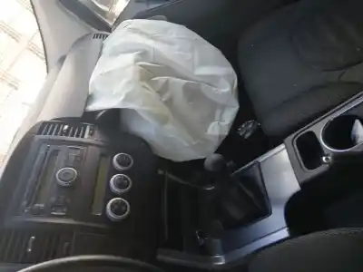 Veículo de Sucata nissan pathfinder iii (r51) 2.5 dci 4wd do ano 2011 alimentado yd25