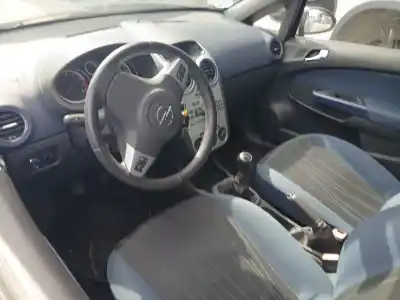Veicolo di demolizione opel corsa d (s07) 1.4 (l08, l68) dell'anno 2010 alimentato a 14 xer