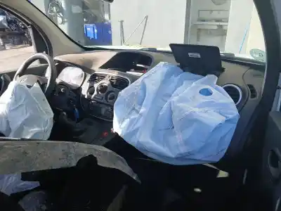 Scrapping Vehicle renault kangoo / grand kangoo ii (kw0/1_) 1.5 dci 90 (kw05, kw08, kw0g, kw11) of the year 2018 powered k9k e6