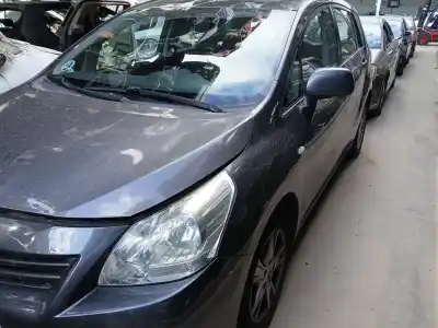 Sloopvoertuig toyota verso (_r2_) 2.0 d-4d (aur20_) van het jaar 2010 aangedreven 1ad