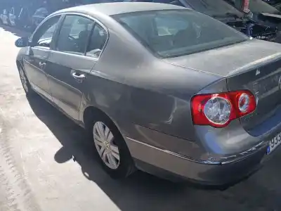 Veicolo di demolizione VOLKSWAGEN PASSAT B6 (3C2) 2.0 TDI 16V dell'anno 2006 alimentato BKP