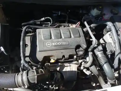 Véhicule à la ferraille opel astra j gtc 1.4 (08) de l'année 2013 alimenté a 14 net,luj