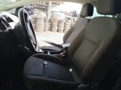 Véhicule à la ferraille opel astra j gtc 1.4 (08) de l'année 2013 alimenté a 14 net,luj