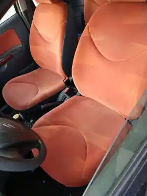 Veículo de Sucata citroen c2 (jm_) 1.4 hdi do ano 2004 alimentado bhx (dv6fc)