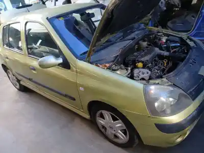 Veicolo di demolizione RENAULT CLIO II (BB_, CB_) 1.5 DCI (B/CB08) dell'anno 2004 alimentato K9K 702