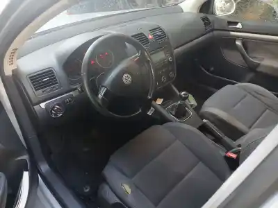 Veicolo di demolizione volkswagen golf v (1k1) 1.9 tdi dell'anno 2006 alimentato bxe
