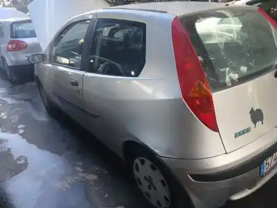 Veicolo di demolizione fiat punto (188_) 1.2 60 (188.030, .050, .130, .150, .230, .250) dell'anno 2002 alimentato 188 a4.000