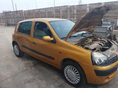 Veicolo di demolizione RENAULT CLIO II (BB_, CB_)  dell'anno 2002 alimentato D4F B7