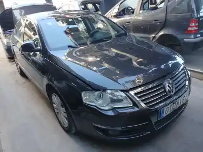 Veicolo di demolizione VOLKSWAGEN PASSAT B6 (3C2)  dell'anno 2006 alimentato BKP