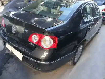 Veicolo di demolizione volkswagen passat b6 (3c2) 2.0 tdi 16v dell'anno 2006 alimentato bkp