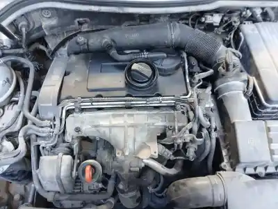 Veicolo di demolizione volkswagen passat b6 (3c2) 2.0 tdi 16v dell'anno 2006 alimentato bkp