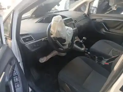 Sloopvoertuig toyota verso (_r2_) 1.6 d4-d (war20_) van het jaar 2014 aangedreven n47 c16 a