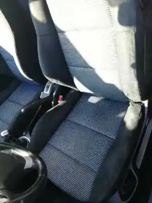 Здавання транспортного засобу peugeot                                            307 cc (s2)                                                                                                                                                                                                                                                básico                                                                                                                                                                                                                                                     року 2004 потужний nfu