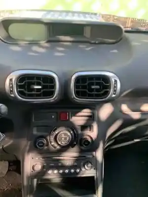 Veículo de Sucata citroen c3 picasso sx do ano 2010 alimentado 9hx