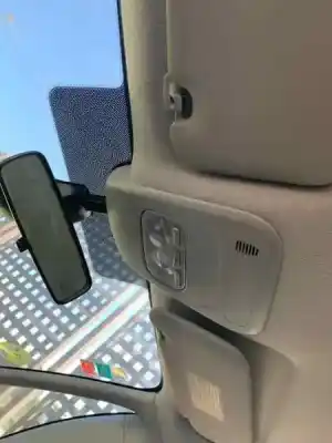 Veículo de Sucata citroen c3 picasso sx do ano 2010 alimentado 9hx