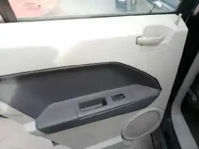 Veículo de Sucata dodge caliber 2.0 crd do ano 2006 alimentado bsy