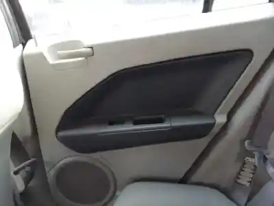 Veículo de Sucata dodge caliber 2.0 crd do ano 2006 alimentado bsy