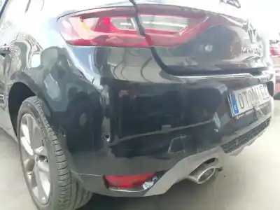 Veículo de Sucata renault megane iv berlina 5p 1.3 tce do ano 2019 alimentado h5h b4