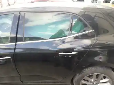 Veículo de Sucata renault megane iv berlina 5p 1.3 tce do ano 2019 alimentado h5h b4