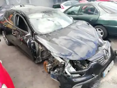Veículo de Sucata renault megane iv berlina 5p 1.3 tce do ano 2019 alimentado h5h b4