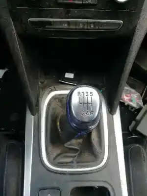 Veículo de Sucata renault megane iv berlina 5p 1.3 tce do ano 2019 alimentado h5h b4