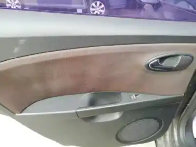 Scrapping Vehicle seat leon (1p1) reference of the year 2005 powered bkd