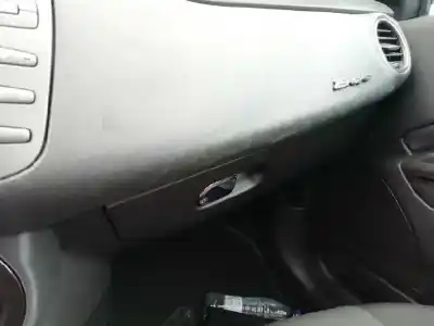 Vehicul casat fiat bravo ii (198_) 1.4 (198axa1b) al anului 2009 alimentat 192b2000