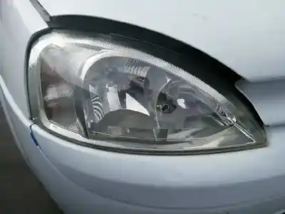 Здавання транспортного засобу opel corsa c club року 2002 потужний z12xe