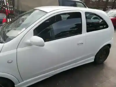 Здавання транспортного засобу opel corsa c club року 2002 потужний z12xe