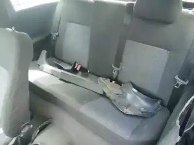 Здавання транспортного засобу opel corsa c club року 2002 потужний z12xe