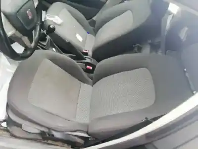 Veículo de Sucata seat ibiza st (6j8) style do ano 2011 alimentado cay