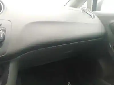 Veículo de Sucata seat ibiza st (6j8) style do ano 2011 alimentado cay