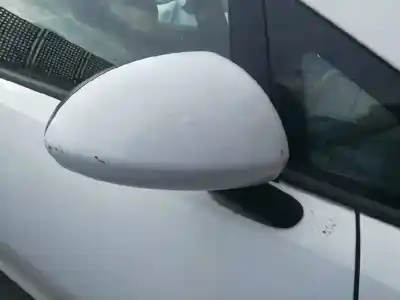 Veicolo di demolizione opel corsa d 1.3 16v cdti dell'anno 2013 alimentato a13dtc