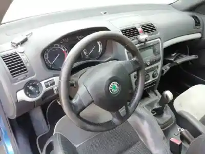 Véhicule à la ferraille skoda octavia berlina (1z3) rs de l'année 2008 alimenté bmn