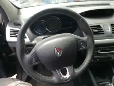 Veículo de Sucata renault megane iii sport tourer dynamique do ano 2013 alimentado h5f a4