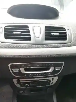 Veículo de Sucata renault megane iii sport tourer dynamique do ano 2013 alimentado h5f a4