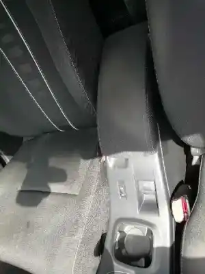 Veículo de Sucata renault megane iii sport tourer dynamique do ano 2013 alimentado h5f a4