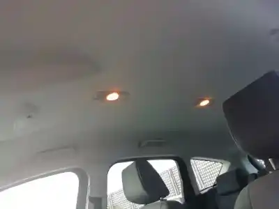 Здавання транспортного засобу ford c-max titanium року 2013 потужний pnda
