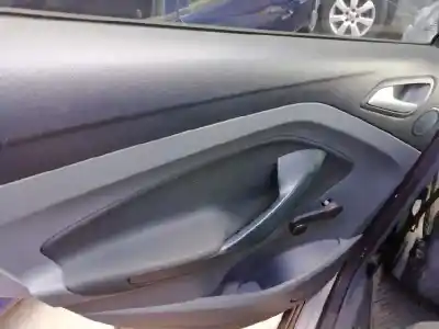 Здавання транспортного засобу ford c-max titanium року 2013 потужний pnda