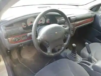 Veículo de Sucata chrysler sebring berlina (jr41) 2.0 16v cat do ano 2002 alimentado g 466