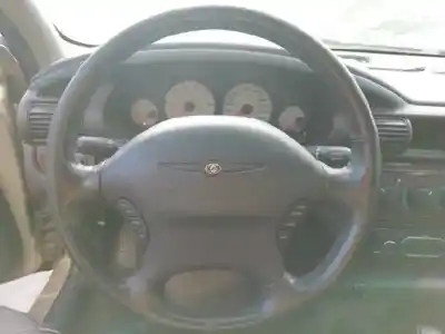 Veículo de Sucata chrysler sebring berlina (jr41) 2.0 16v cat do ano 2002 alimentado g 466