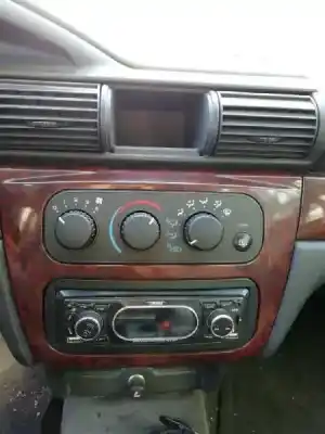 Veículo de Sucata chrysler sebring berlina (jr41) 2.0 16v cat do ano 2002 alimentado g 466