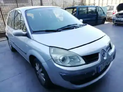 Vehicul casat RENAULT SCENIC II 1.5 dCi Diesel CAT al anului 2008 alimentat K9KG7