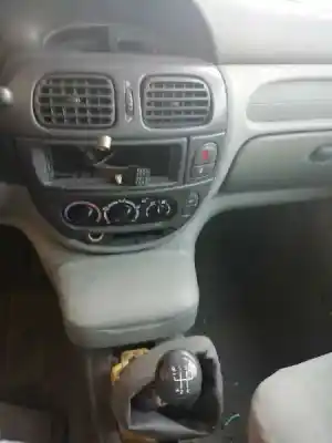 Здавання транспортного засобу renault scenic (ja..) 1.6 16v authentique (ja0b/11) року 2002 потужний k4m a7