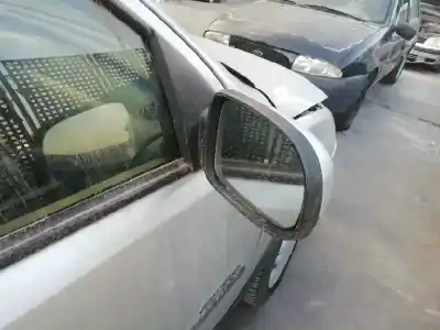 Scrapping Vehicle opel corsa c 1.0 12v cat (z 10 xe / lw3) of the year 2001 powered z10xe