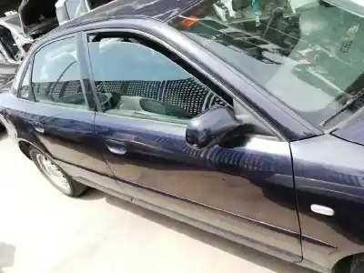 Veículo de Sucata audi a4 berlina (b5) 1.8 do ano 2000 alimentado avv